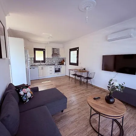 Tatil Evi With A Full Private Pool