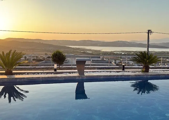 Hébergement de vacances With A Full Private Pool *