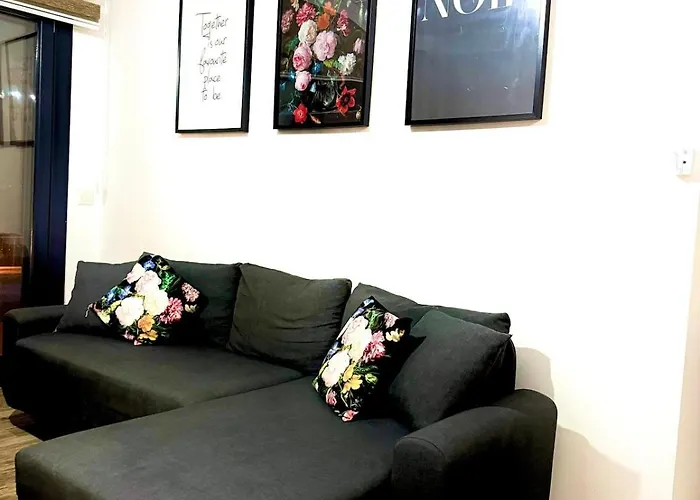 With A Full Private Pool Hébergement de vacances *