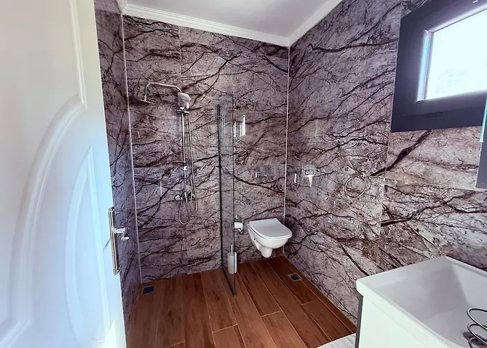 With A Full Private Pool Hébergement de vacances