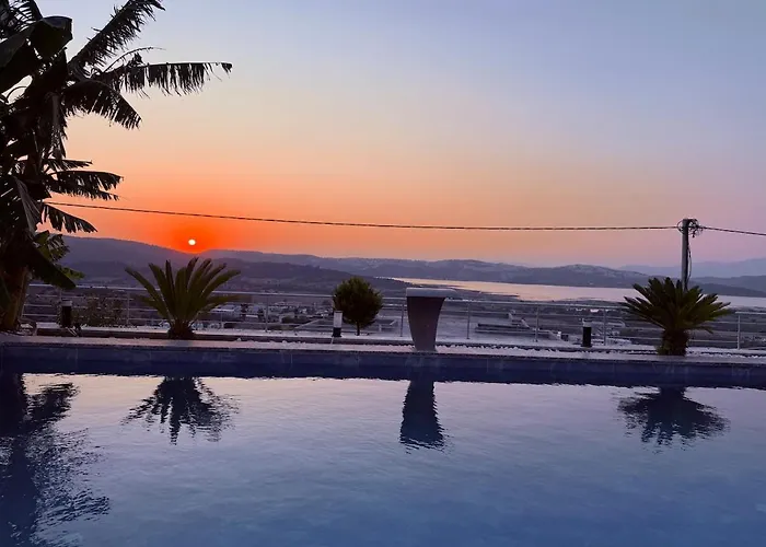 Tatil Evi With A Full Private Pool