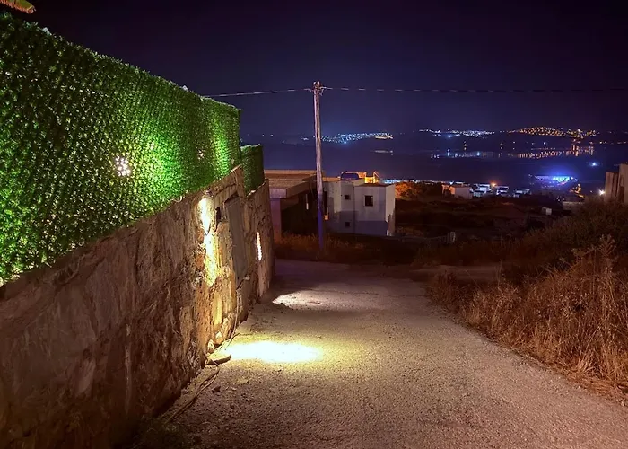 With A Full Private Pool * Milas